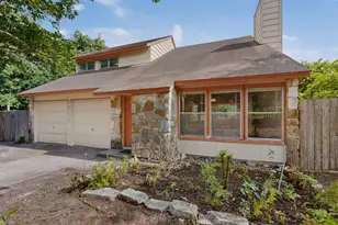 8211 Gallatin Dr, Austin, TX 78736 - Photo 3