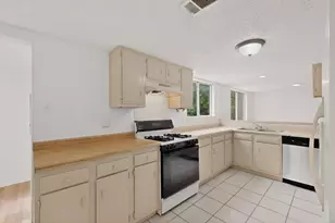 8211 Gallatin Dr, Austin, TX 78736 - Photo 15