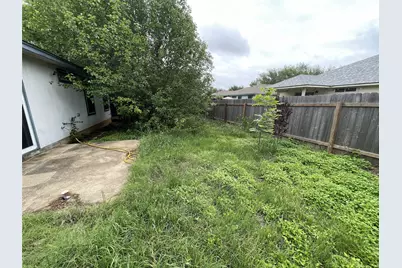 110 Brentwood Drive, Leander, TX 78641 - Photo 17