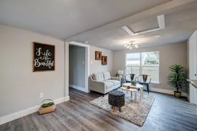 914 E 19th Street, Georgetown, TX 78626 - Photo 7