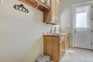 25 Meadows End Dr, Georgetown, TX 78628 - Photo 19