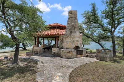 906 Moonlight Bay Drive, Spicewood, TX 78669 - Photo 21