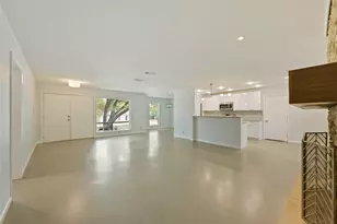 2500 Candlewood Ct, Austin, TX 78741 - Photo 7