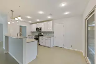 2500 Candlewood Ct, Austin, TX 78741 - Photo 17
