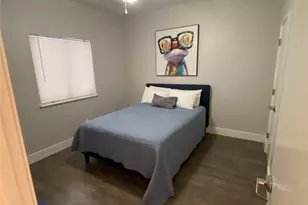 711 W 26th St, Austin, TX 78705 - Photo 7