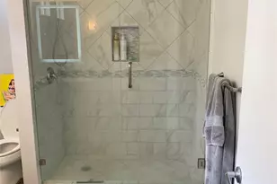 711 W 26th St, Austin, TX 78705 - Photo 11