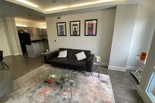 711 W 26th St, Austin, TX 78705 - Photo 5