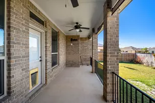 208 Terry Meadow Ln, Jarrell, TX 76537 - Photo 29