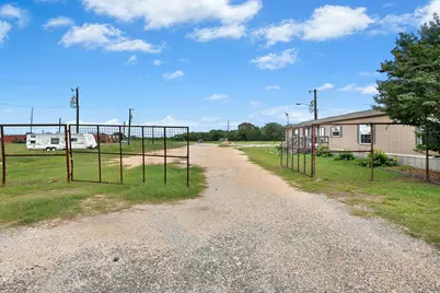 513 Fm 766, Cuero, TX 77954 - Photo 5