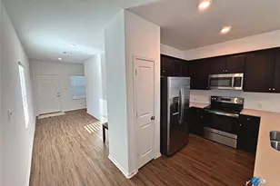 124 Rooster Wy, Jarrell, TX 76537 - Photo 11