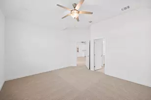 8014 Shining Flor Run, Lago Vista, TX 78645 - Photo 13