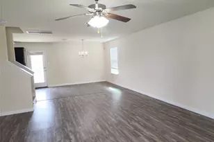 103 Hawkins Ct, Hutto, TX 78634 - Photo 3
