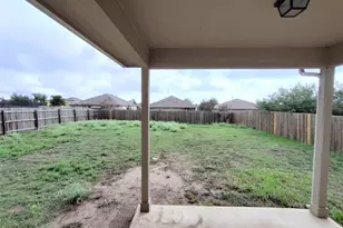103 Hawkins Ct, Hutto, TX 78634 - Photo 19
