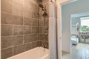 900 S 1st St, Austin, TX 78704 - Photo 17