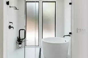 2114 Lawnmont Ave, Austin, TX 78756 - Photo 21