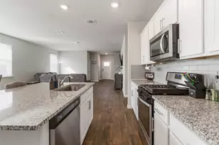 104 Sky Meadows Cir, San Marcos, TX 78666 - Photo 3