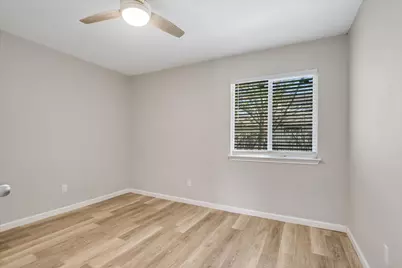 6026 Bluebell Circle, Austin, TX 78741 - Photo 5