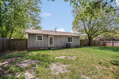 6026 Bluebell Circle, Austin, TX 78741 - Photo 9