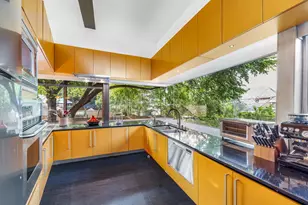 704 W Live Oak St, Austin, TX 78704 - Photo 31