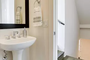 1301 Town Creek Dr, Austin, TX 78741 - Photo 11