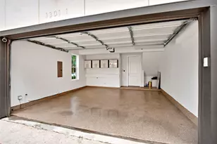 1301 Town Creek Dr, Austin, TX 78741 - Photo 33