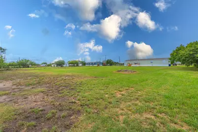 160 Indian Trail, Lockhart, TX 78644 - Photo 33