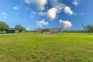 160 Indian Trail, Lockhart, TX 78644 - Photo 29