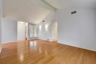 8208 Stillwood Ln, Austin, TX 78757 - Photo 5