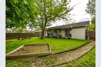 8208 Stillwood Lane, Austin, TX 78757 - Photo 25