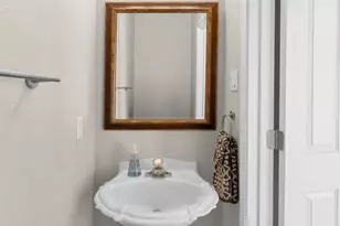 8133 Luling Ln, Austin, TX 78729 - Photo 13