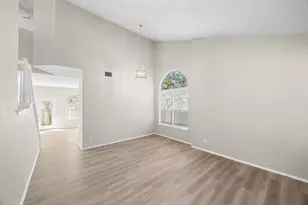 8133 Luling Ln, Austin, TX 78729 - Photo 7