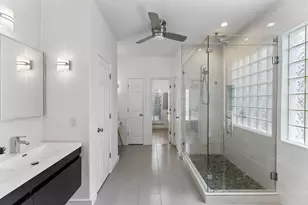 7221 Ellaview Ln, Austin, TX 78759 - Photo 11