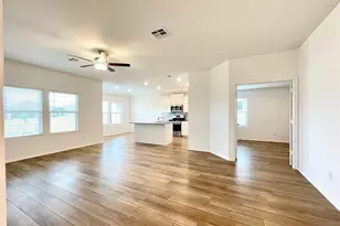 215 Magione Circle, Hutto, TX 78634 - Photo 5