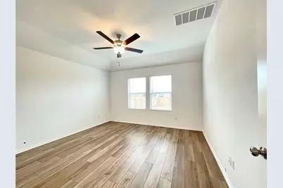 215 Magione Circle, Hutto, TX 78634 - Photo 17