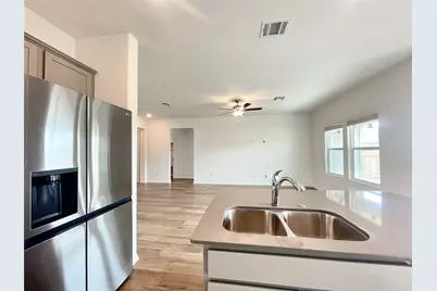 215 Magione Circle, Hutto, TX 78634 - Photo 13