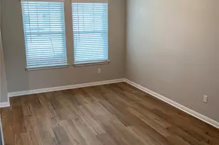 912 Main St, Hutto, TX 78634 - Photo 17