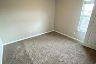 912 Main St, Hutto, TX 78634 - Photo 25