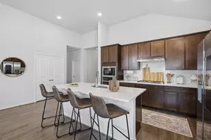 333 Diamondleaf Dr, Buda, TX 78610 - Photo 11