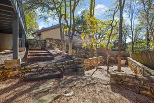 1601 Whitney Way, Austin, TX 78741 - Photo 27
