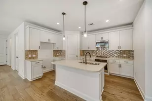 448 Burlington Dr, Buda, TX 78610 - Photo 9