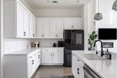 920 Trevi Fontana Drive, Leander, TX 78641 - Photo 17