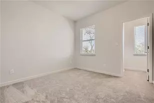 605 W South St, Leander, TX 78641 - Photo 15