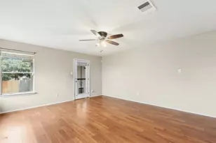 386 Paddington Dr, Kyle, TX 78640 - Photo 13