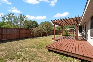 8009 Nairn Dr, Austin, TX 78749 - Photo 27