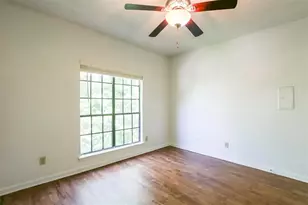 912 W 22nd St, Austin, TX 78705 - Photo 15