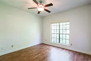 912 W 22nd St, Austin, TX 78705 - Photo 13
