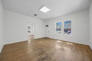 906 W 31st St, Austin, TX 78705 - Photo 3