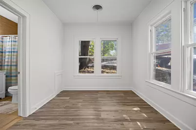 906 W 31st Street, Austin, TX 78705 - Photo 17