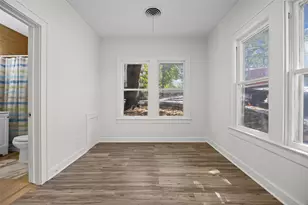 906 W 31st St, Austin, TX 78705 - Photo 17