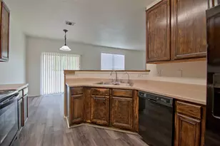 711 Abundance Ln, Kyle, TX 78640 - Photo 7